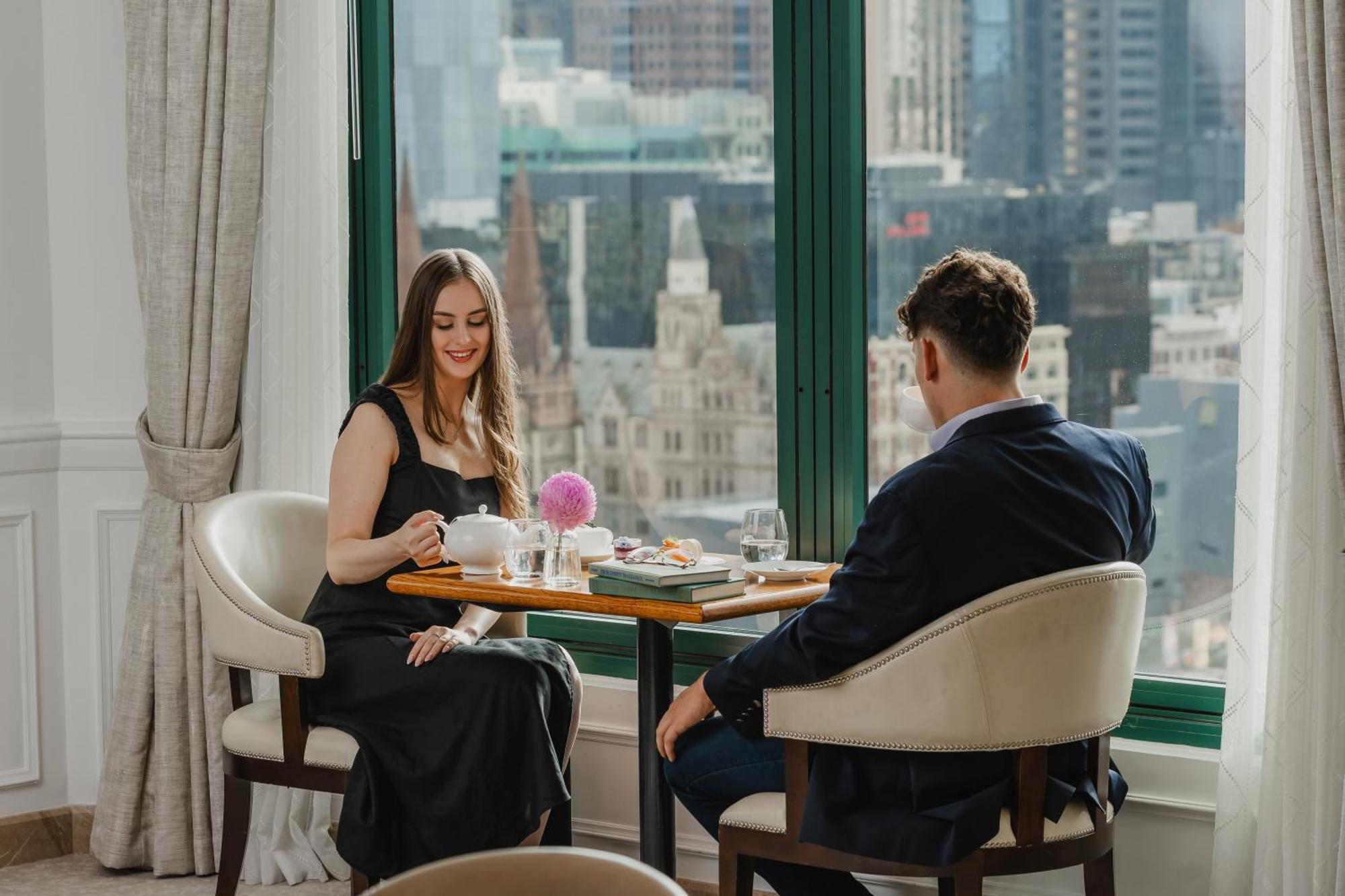 The Langham Melbourne Hotel Exterior photo A couple at a restaurant